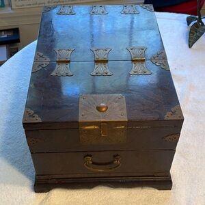 Asian Folding Vanity Mirror Box